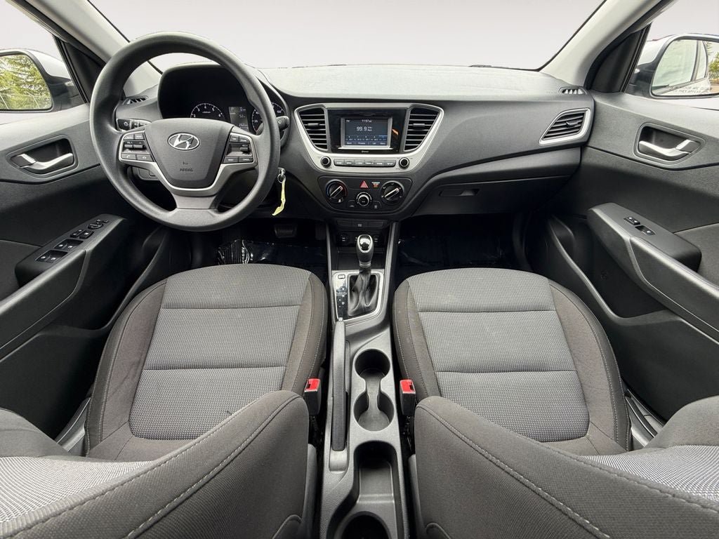 Used 2021 Hyundai Accent SE FWD image 11