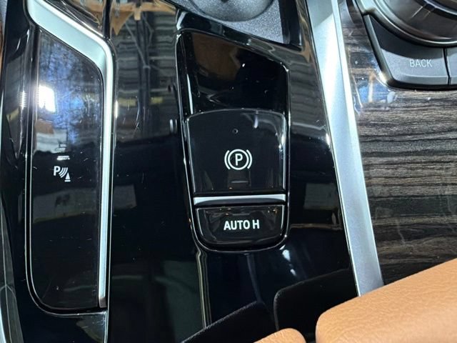Certified 2023 BMW 530i xDrive w/ Convenience Package AWD/4WD image 40