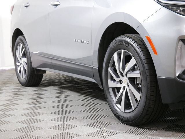 Used 2024 Chevrolet Equinox LT AWD/4WD image 2