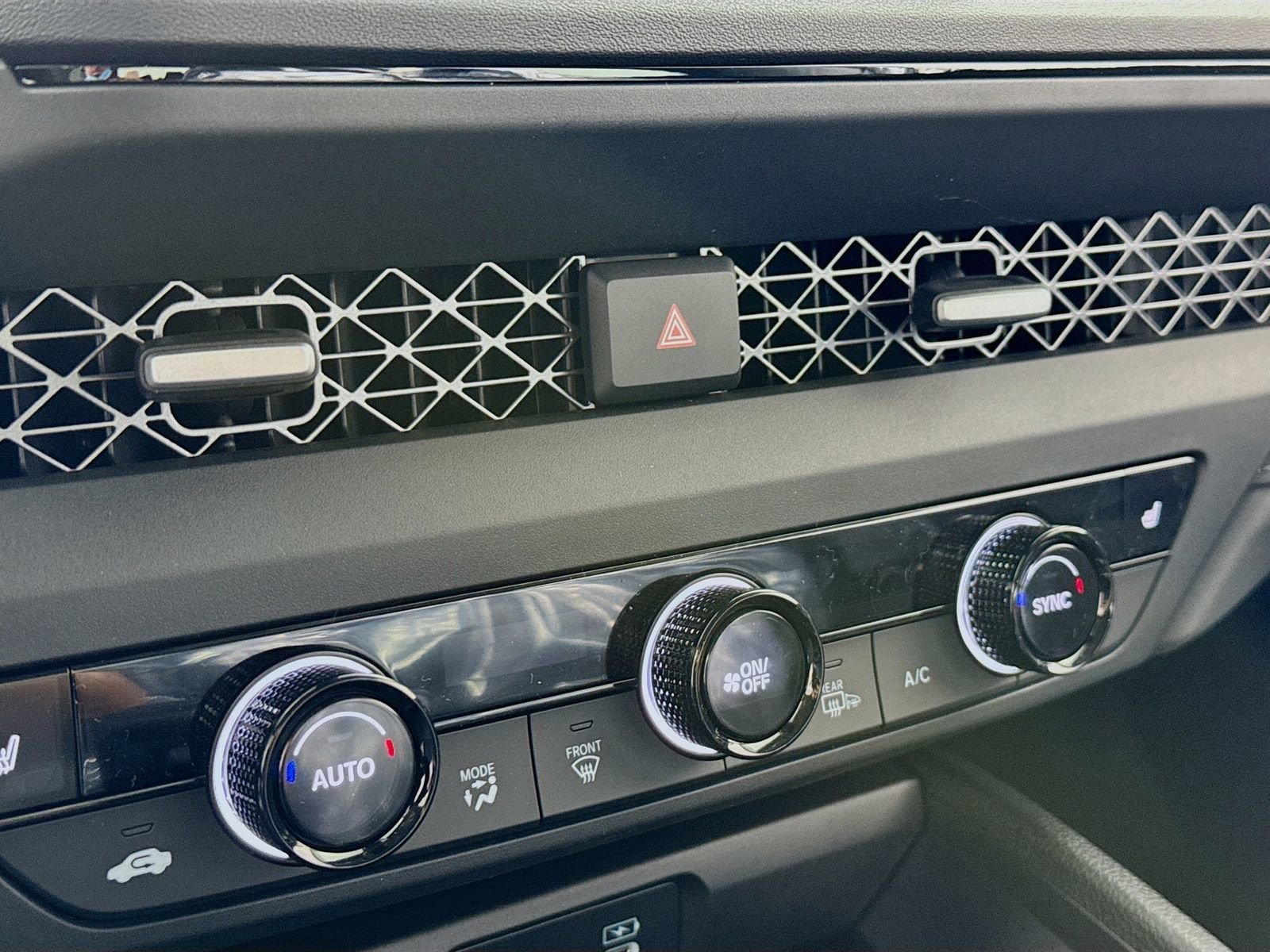 New 2025 Honda Accord LX image 9