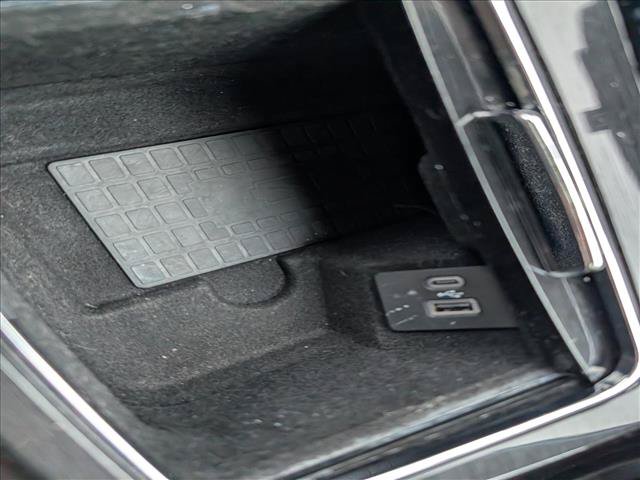 Used 2023 Lincoln Nautilus Reserve AWD/4WD image 34
