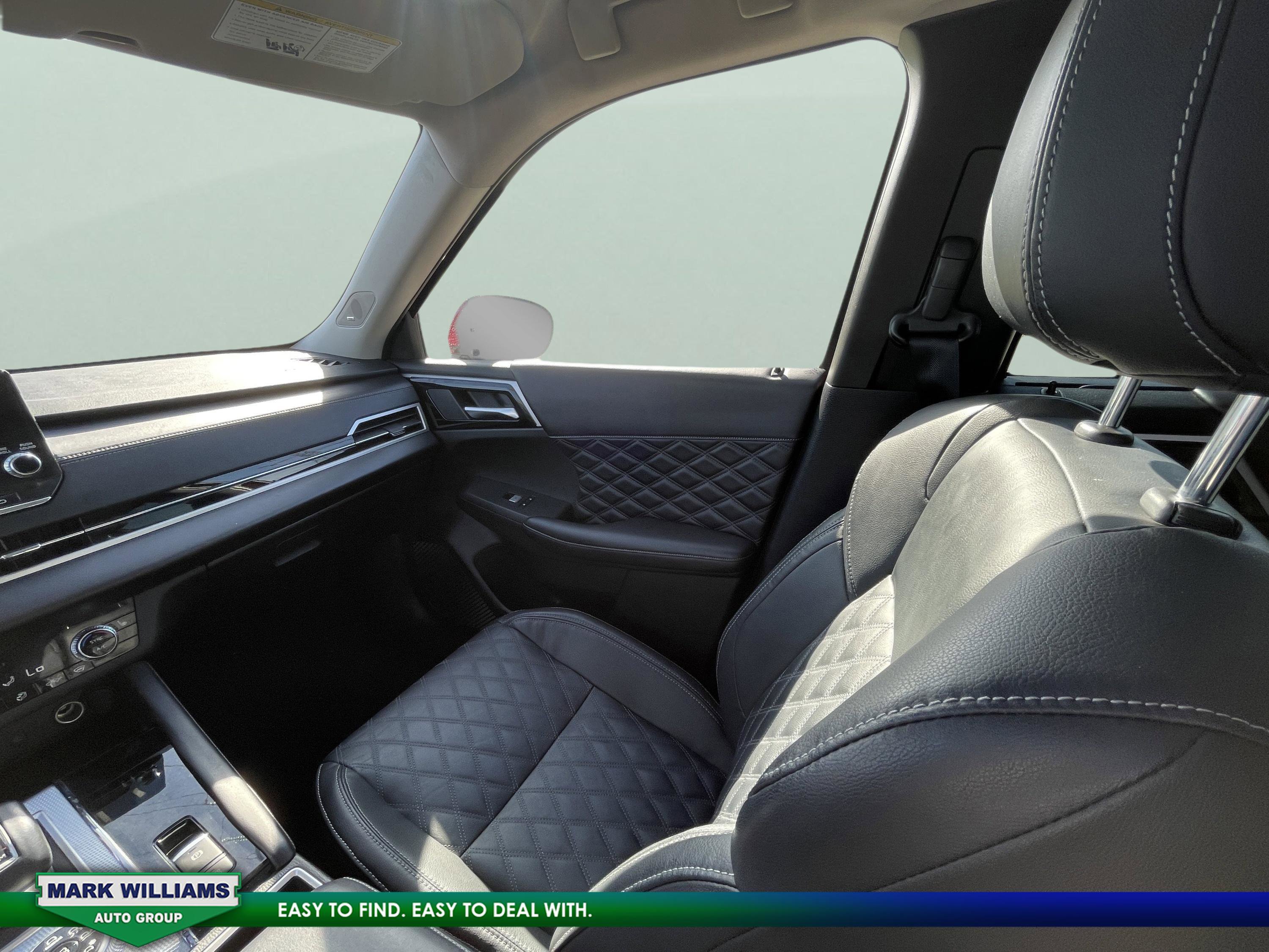 Used 2023 Mitsubishi Outlander SEL image 36