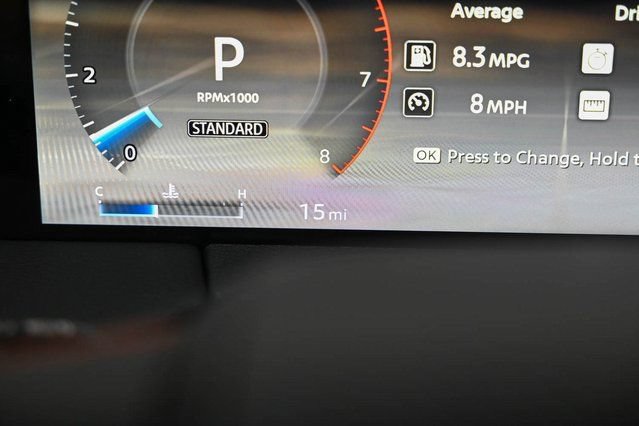 Used 2025 Nissan Armada PRO-4X AWD/4WD image 36