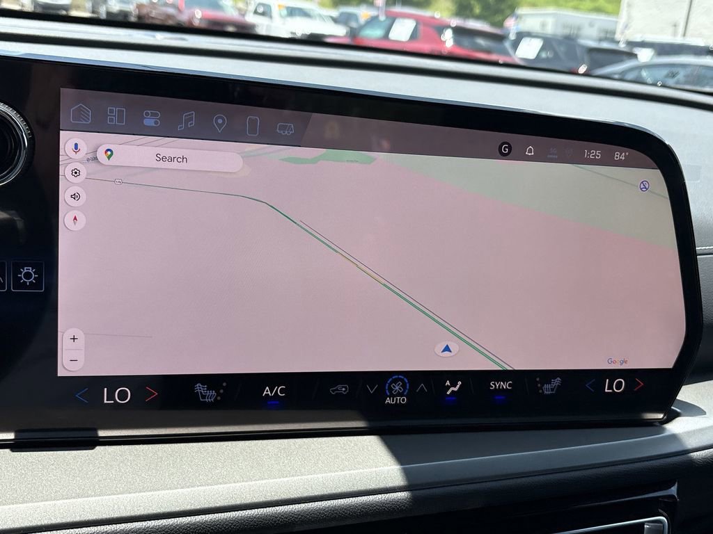 New 2025 Chevrolet Traverse LT image 15