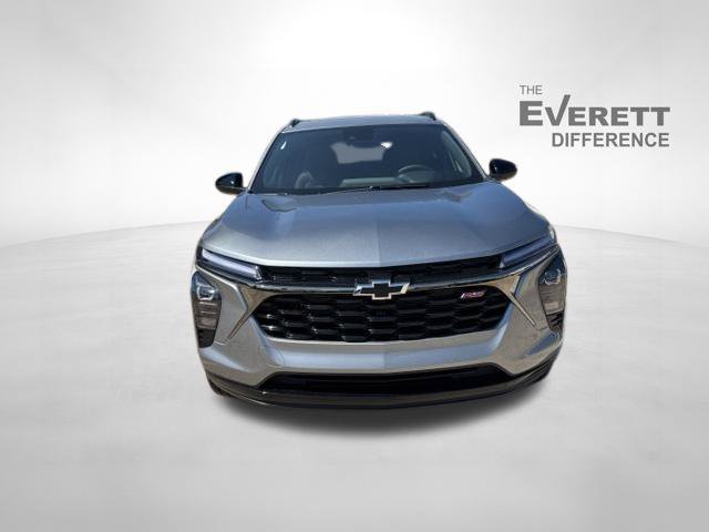 New 2026 Chevrolet Trax RS w/ Sunroof Package FWD image 2