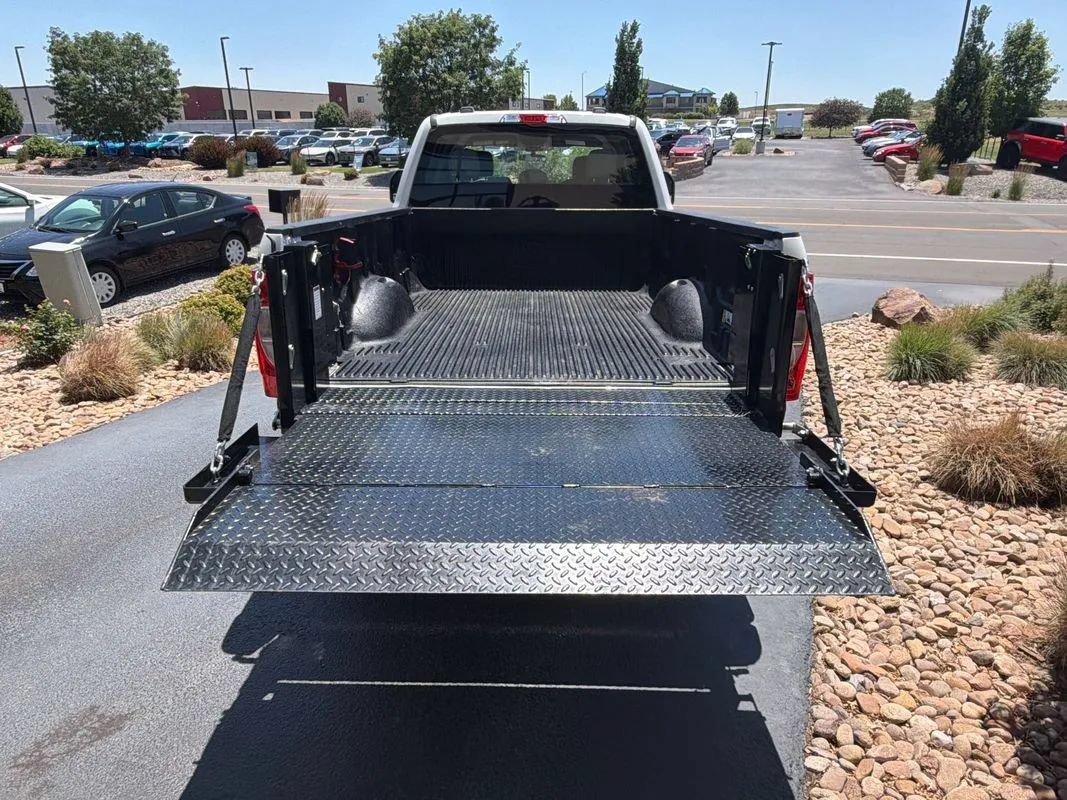 Used 2021 Ford F250 XL w/ Power Equipment Group AWD/4WD image 9
