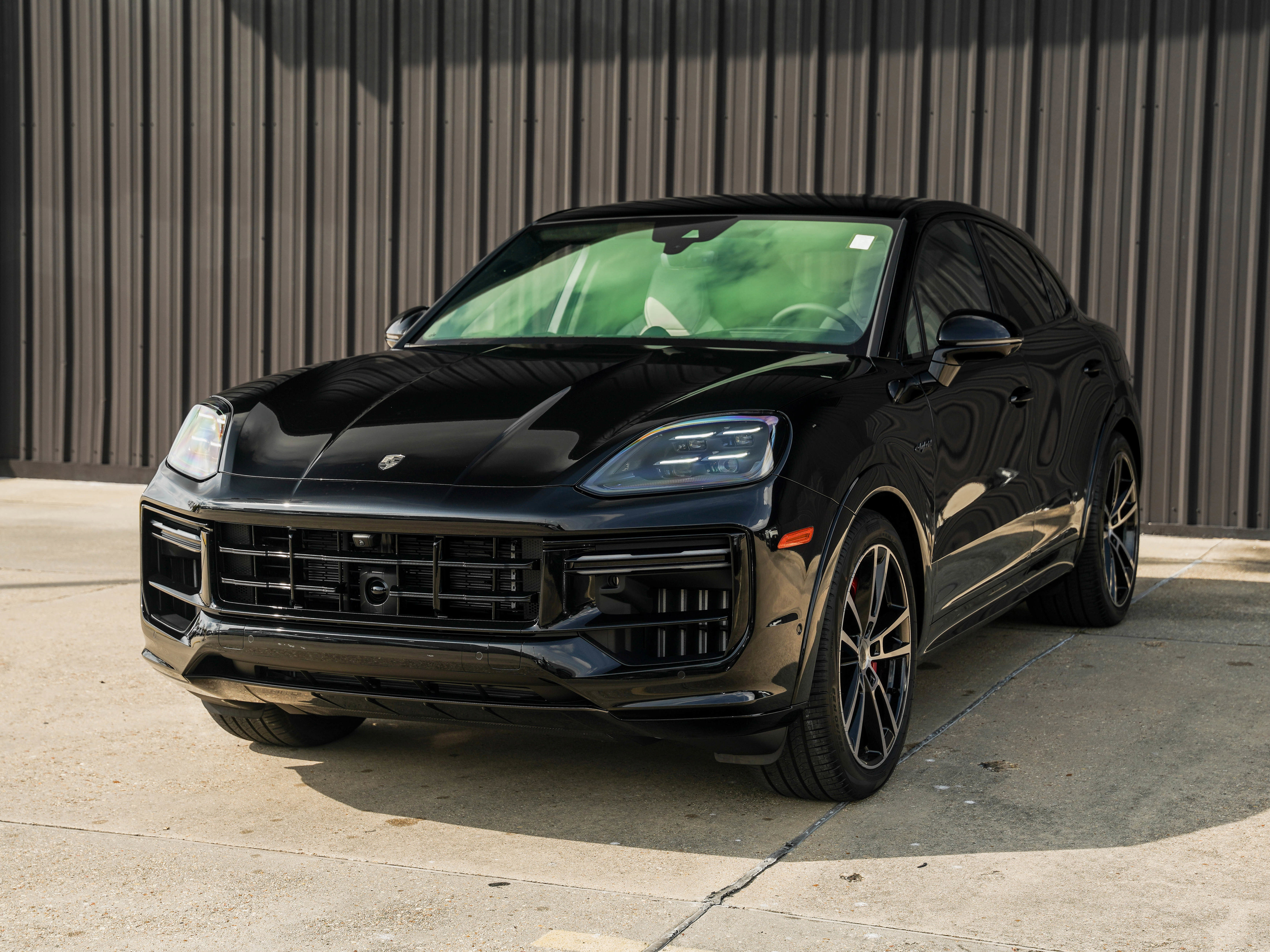 New 2026 Porsche Cayenne Turbo image 8