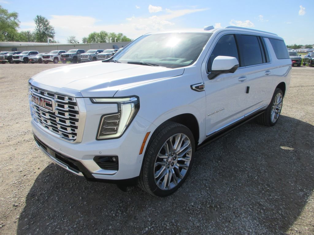 New 2026 GMC Yukon XL Denali AWD/4WD image 9