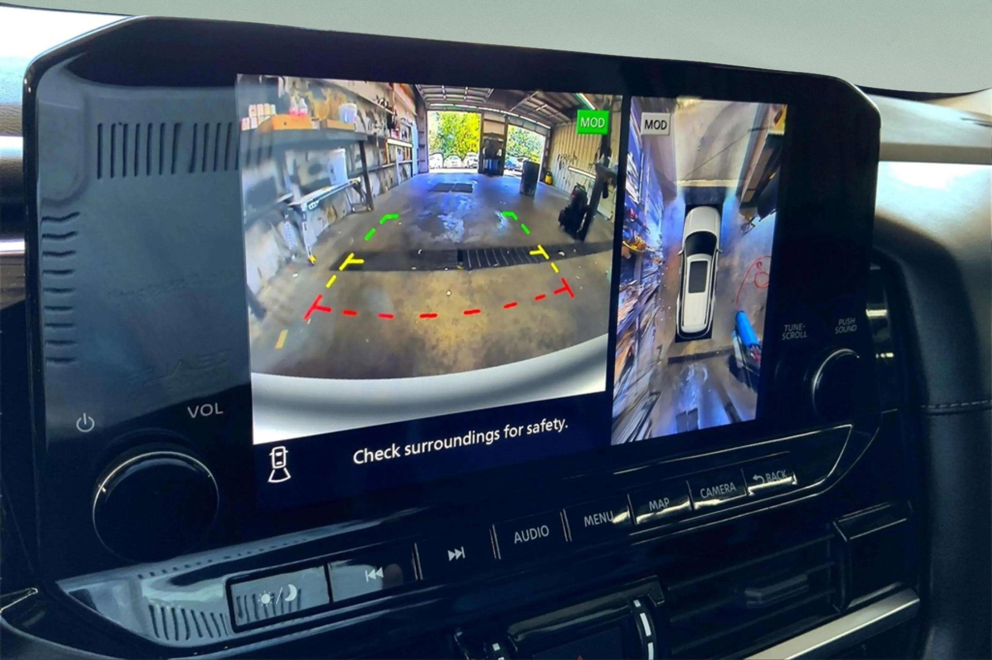 Used 2023 Nissan Pathfinder SL image 27