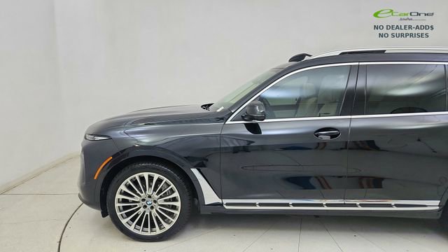 Used 2024 BMW X7 xDrive40i w/ Parking Assistance Package AWD/4WD image 4
