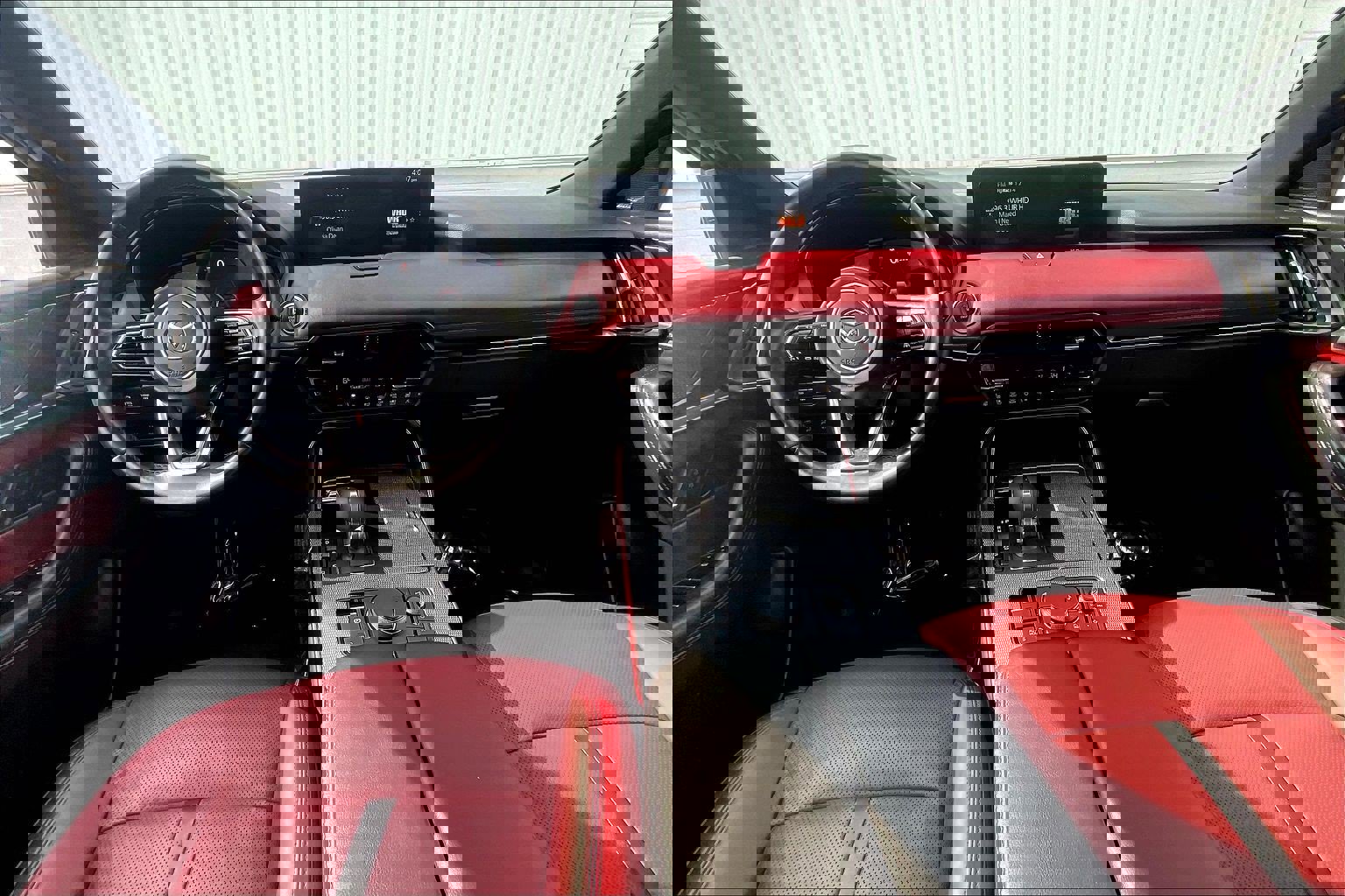 Used 2025 MAZDA CX-70 3.3 Turbo S w/ Premium Package image 19