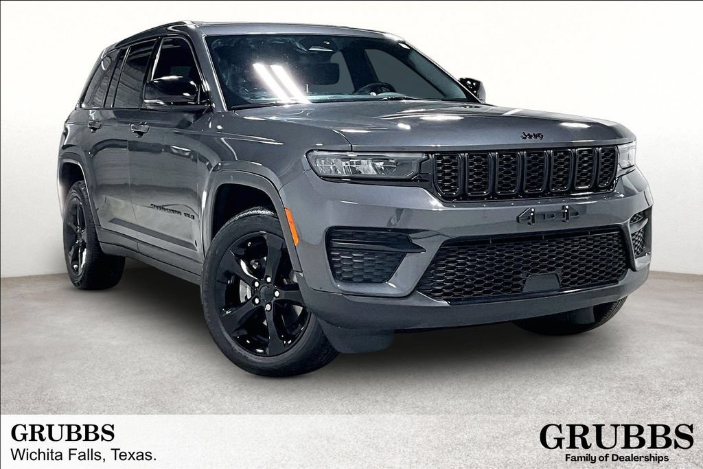 Used 2022 Jeep Grand Cherokee Altitude