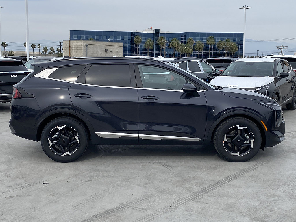 New 2026 Kia Sportage EX FWD image 2