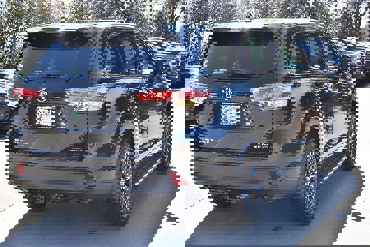 Used 2016 Toyota Highlander XLE image 8