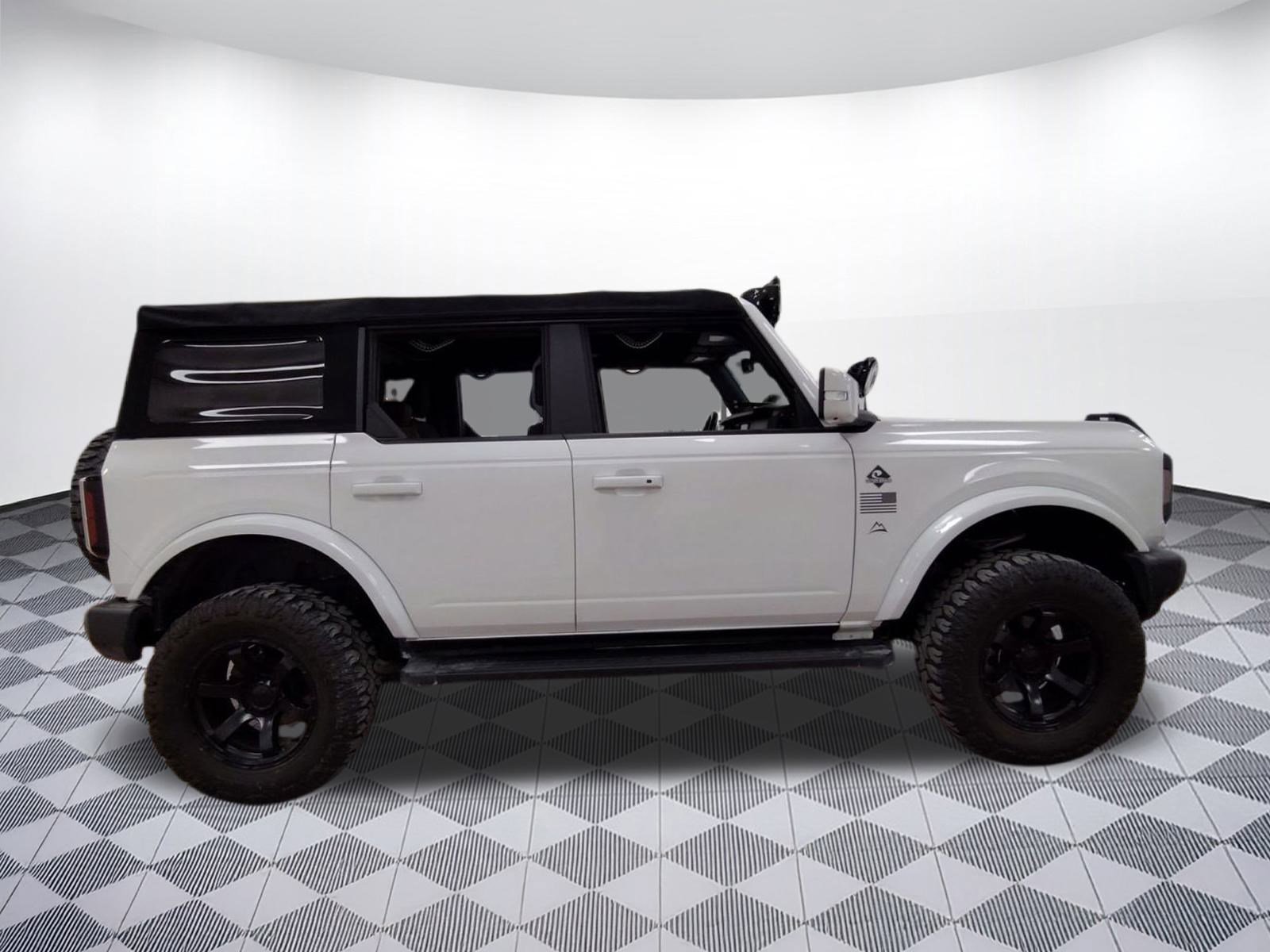 Used 2021 Ford Bronco Outer Banks image 7