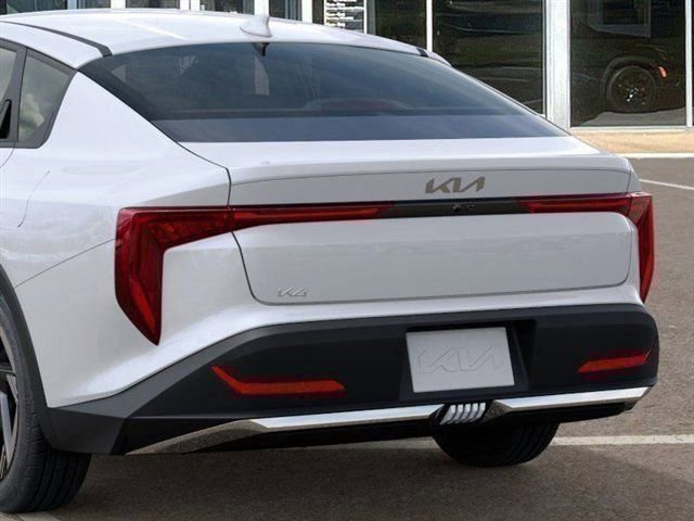 New 2026 Kia K4 EX image 12