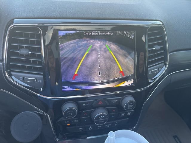 Used 2019 Jeep Grand Cherokee Limited AWD/4WD image 18