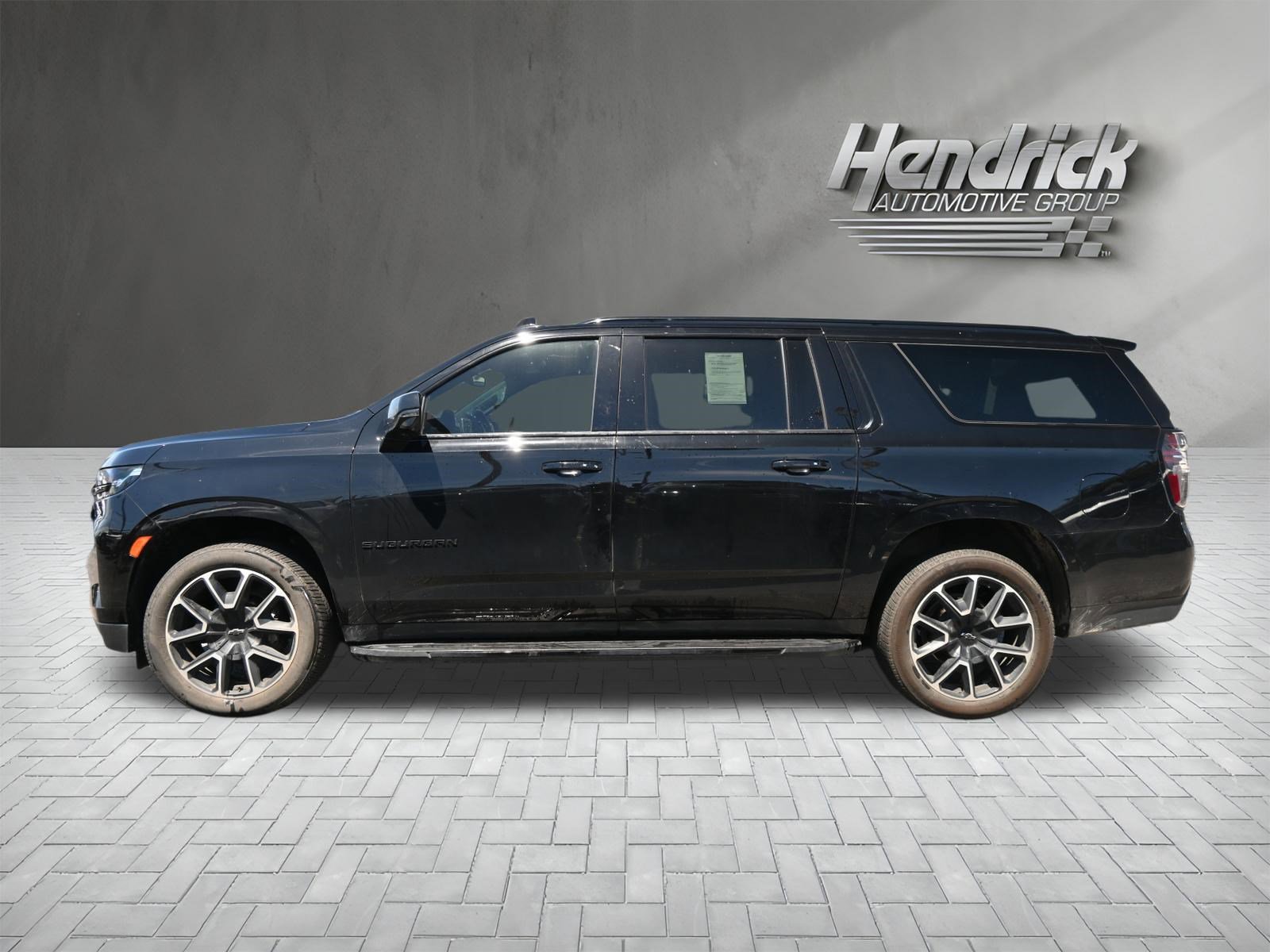 Used 2023 Chevrolet Suburban RST w/ Luxury Package AWD/4WD image 6
