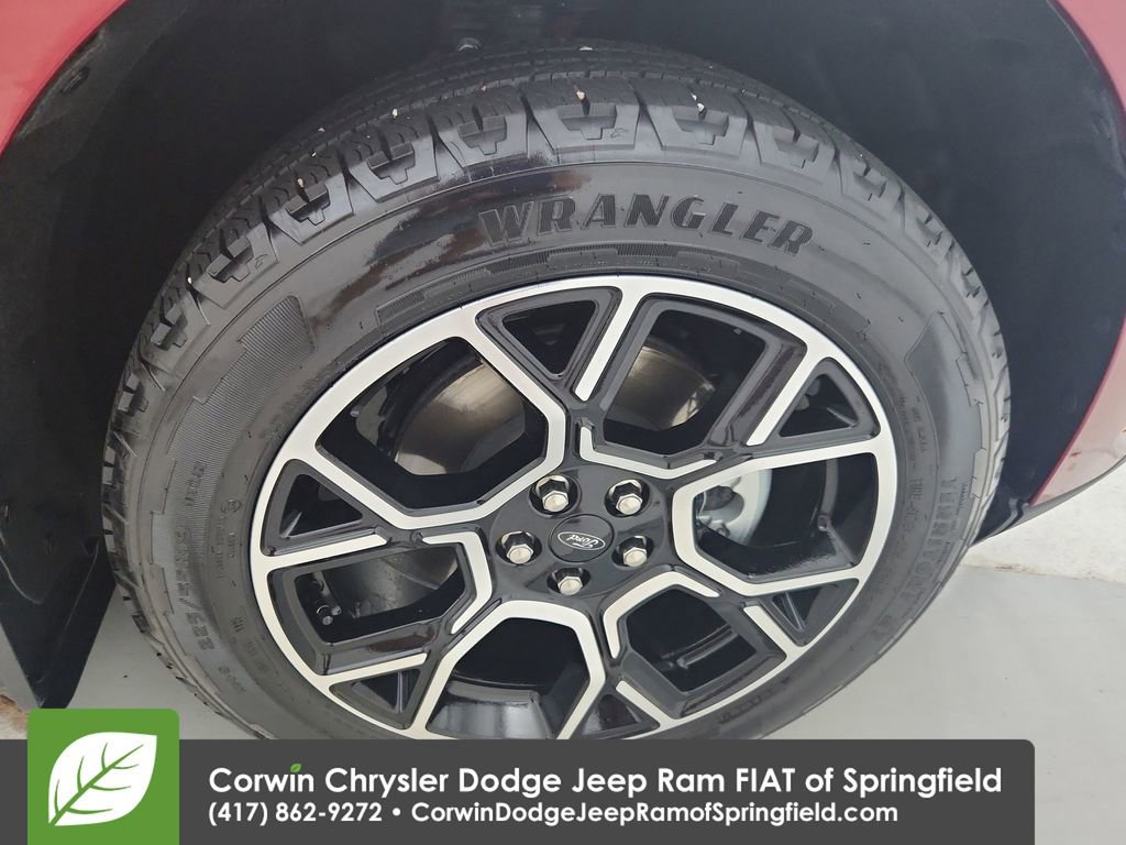 Used 2025 Ford Maverick Lariat image 32