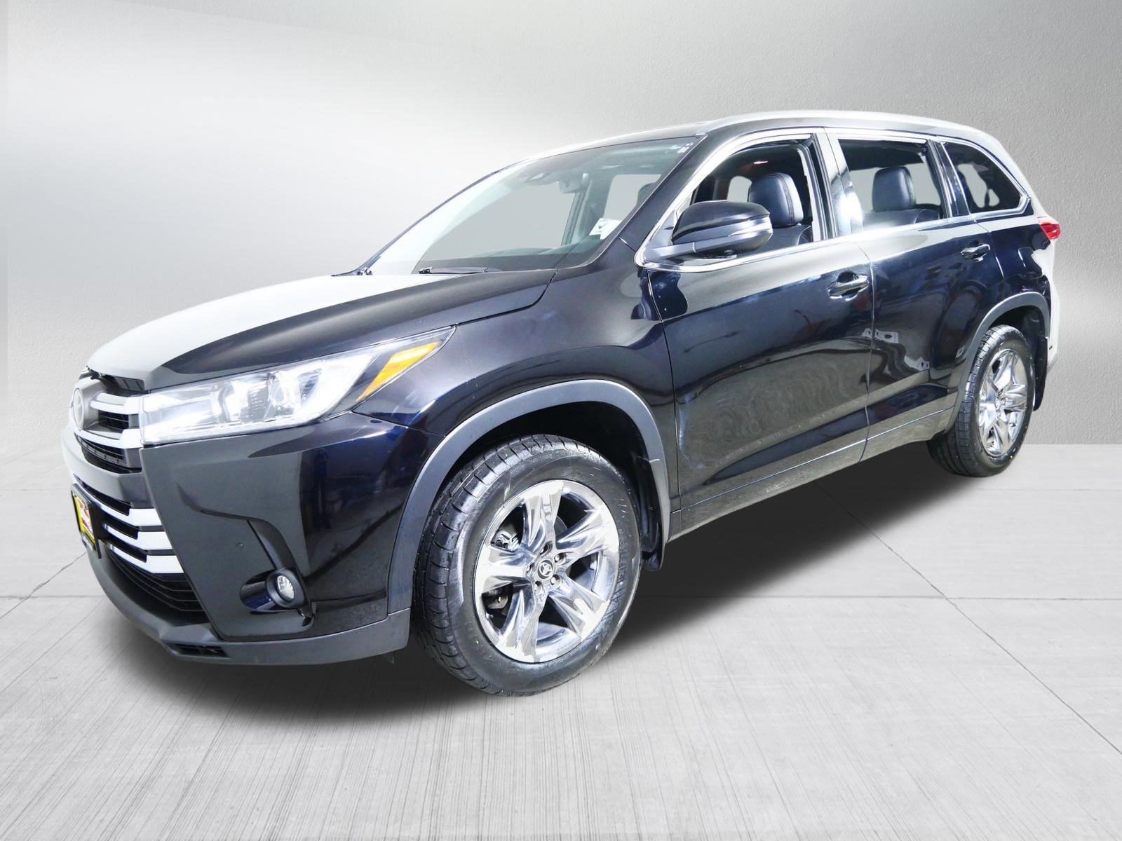 Used 2019 Toyota Highlander Limited Platinum image 3