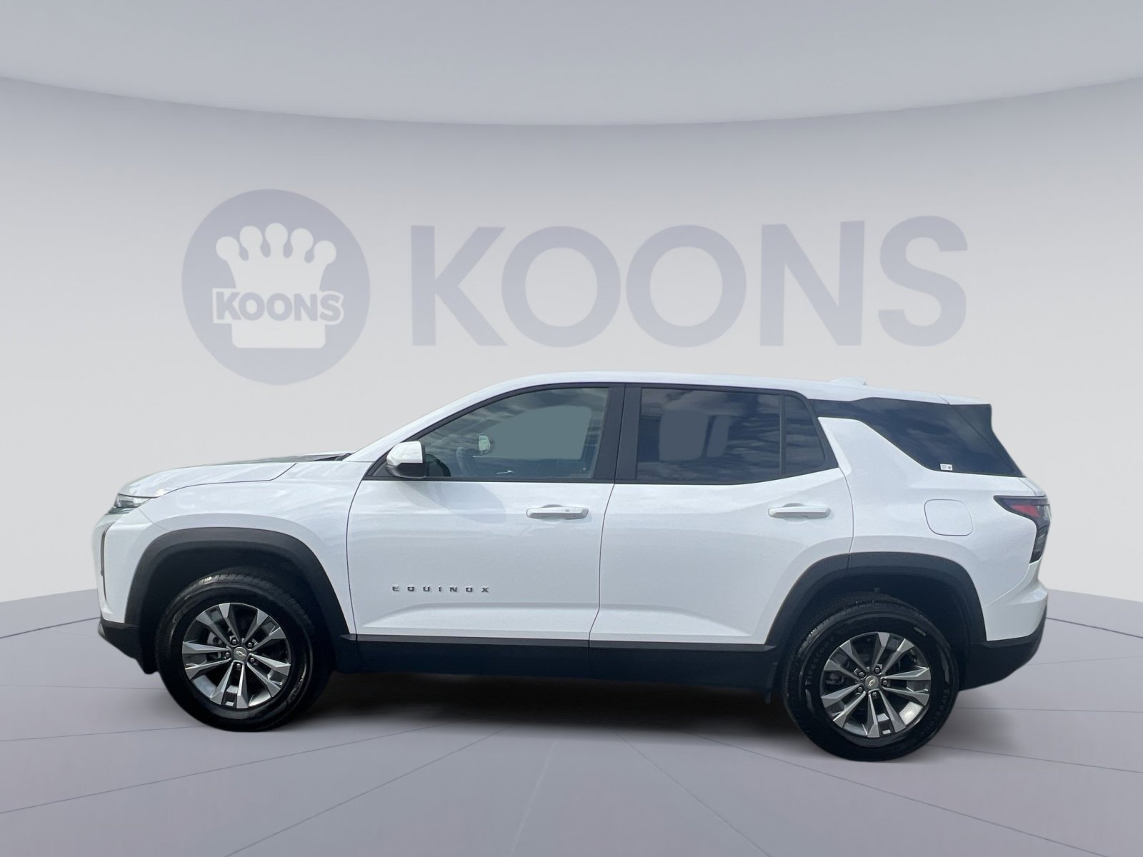 Used 2025 Chevrolet Equinox LT FWD image 13