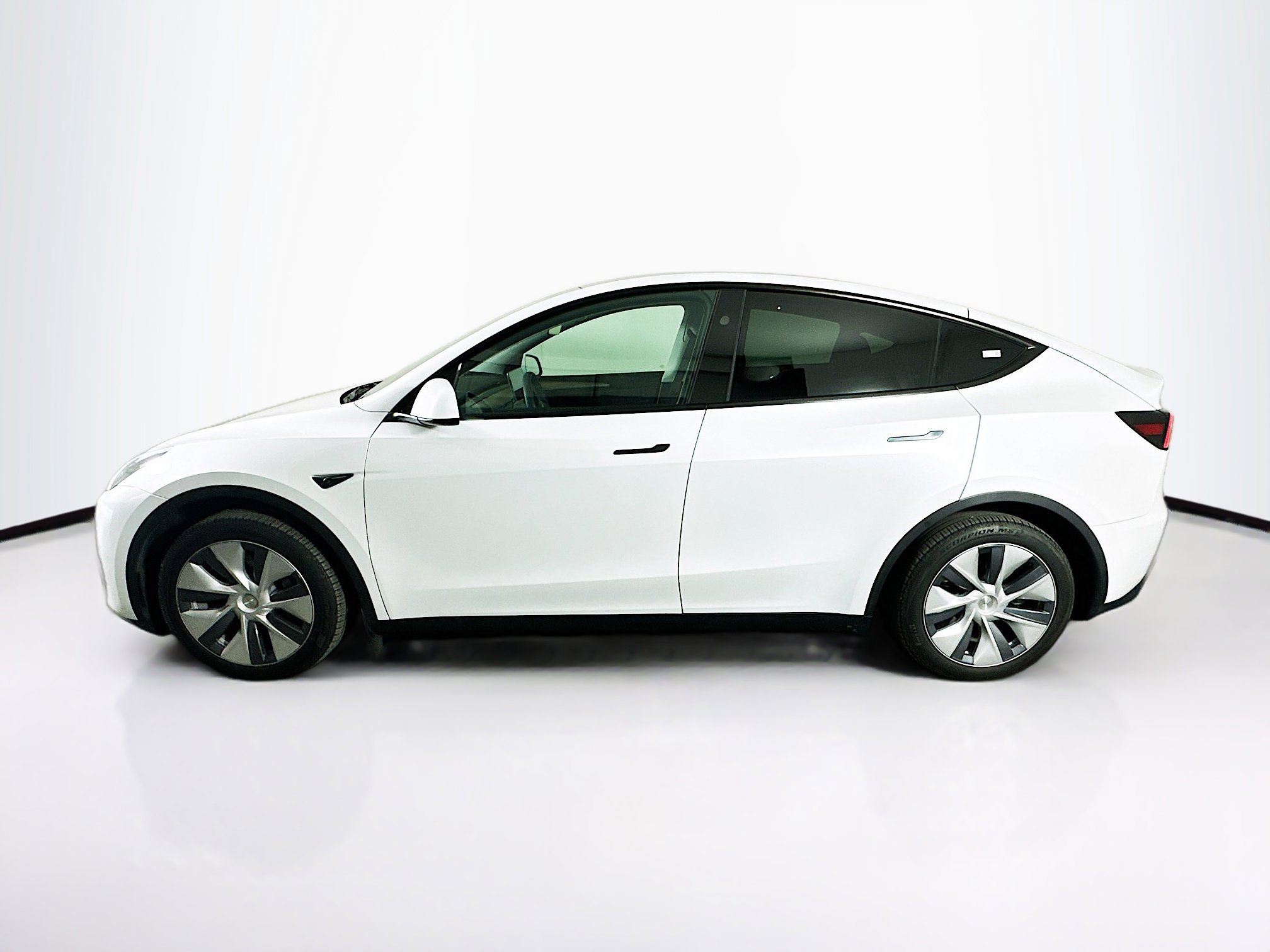 Used 2024 Tesla Model Y Long Range image 4