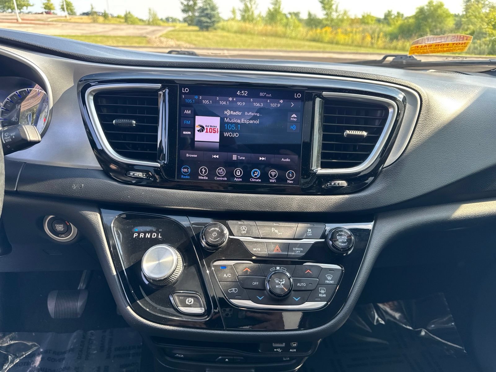 Used 2018 Chrysler Pacifica Touring-L Plus FWD image 25