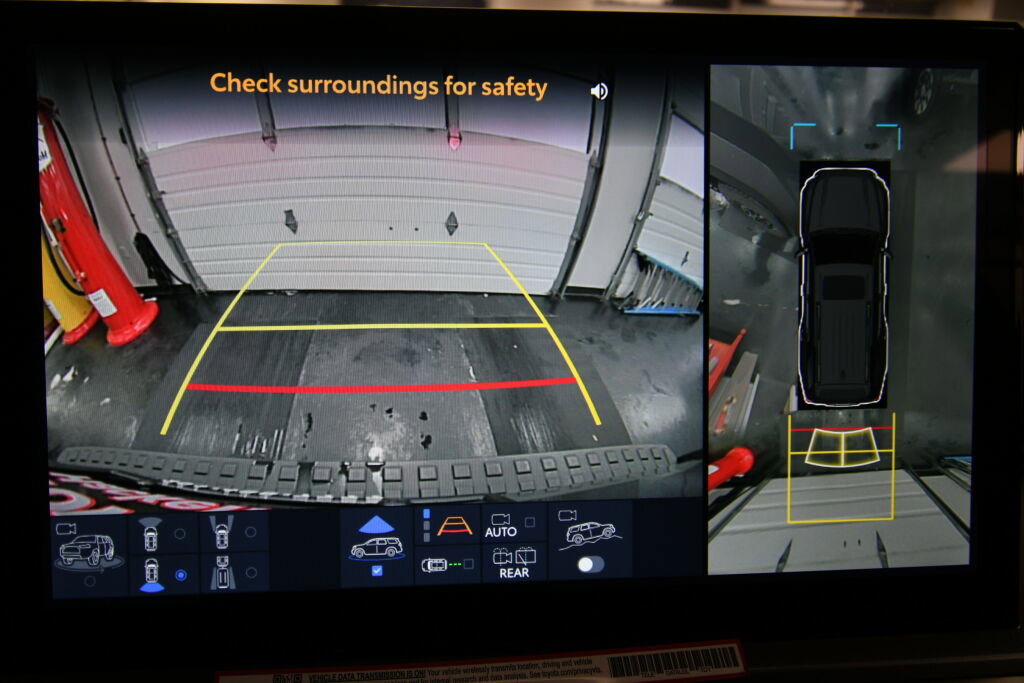 Used 2025 Toyota 4Runner TRD Off-Road Premium w/ Tow Technology Package image 17