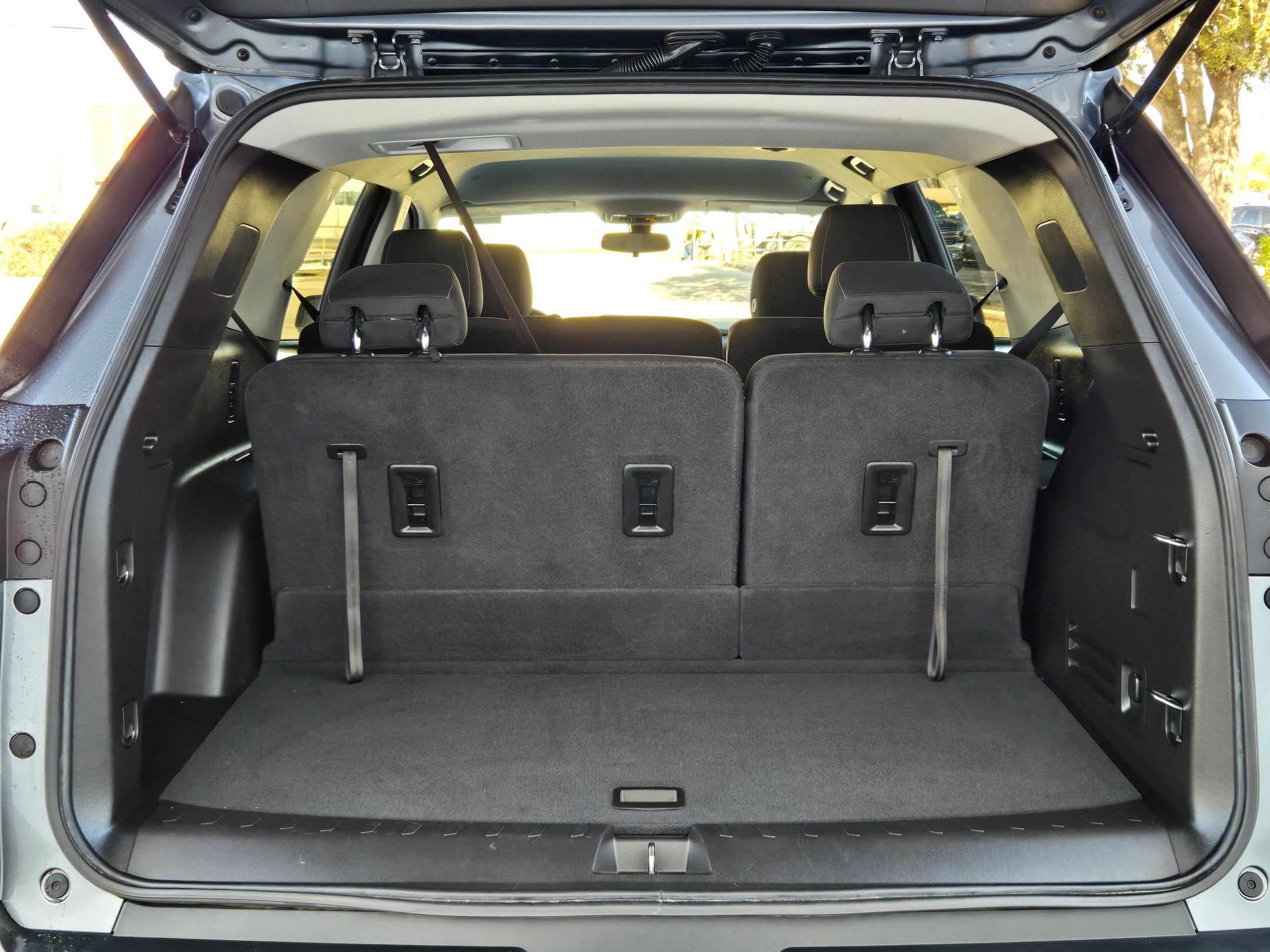 Certified 2021 Chevrolet Traverse LS w/ LPO, Blackout Package image 25