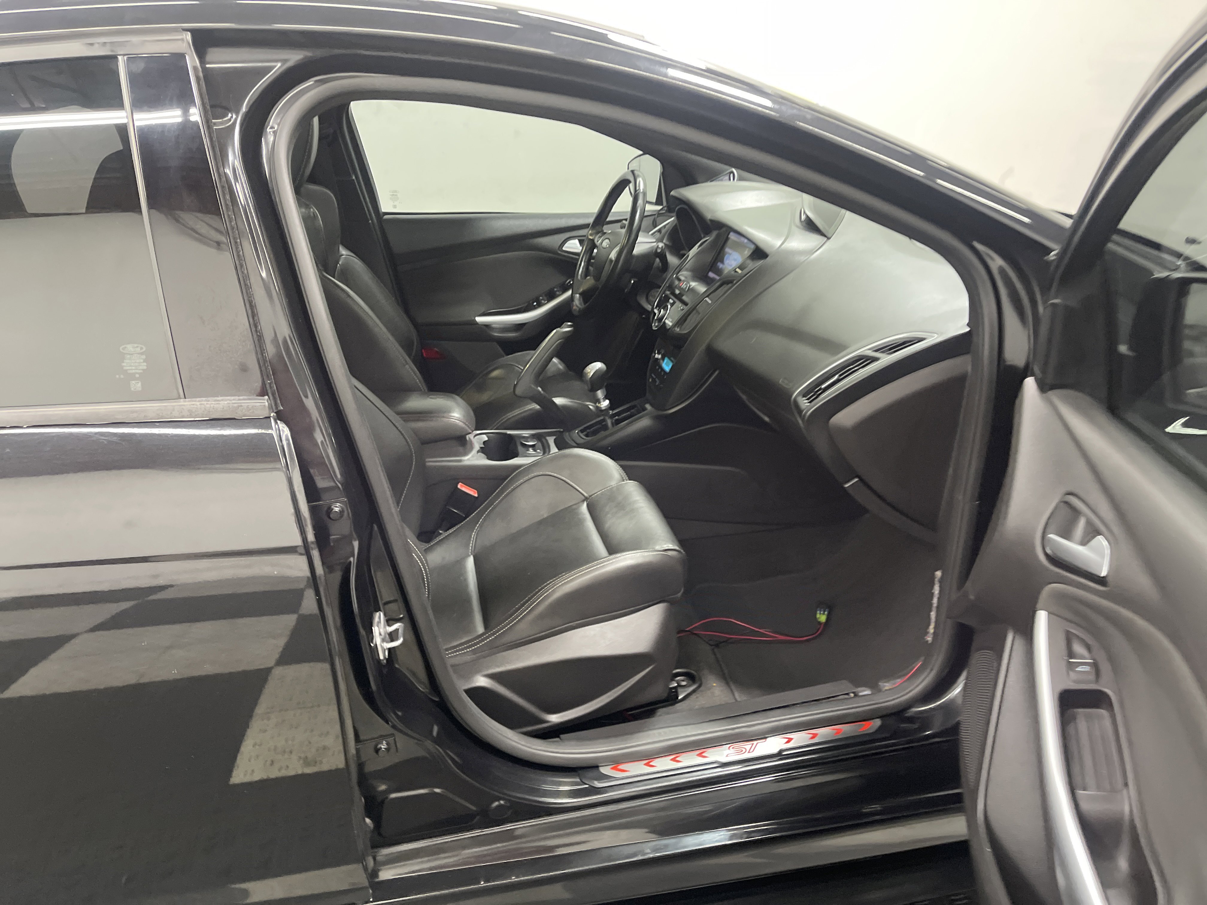 Used 2013 Ford Focus ST FWD image 26