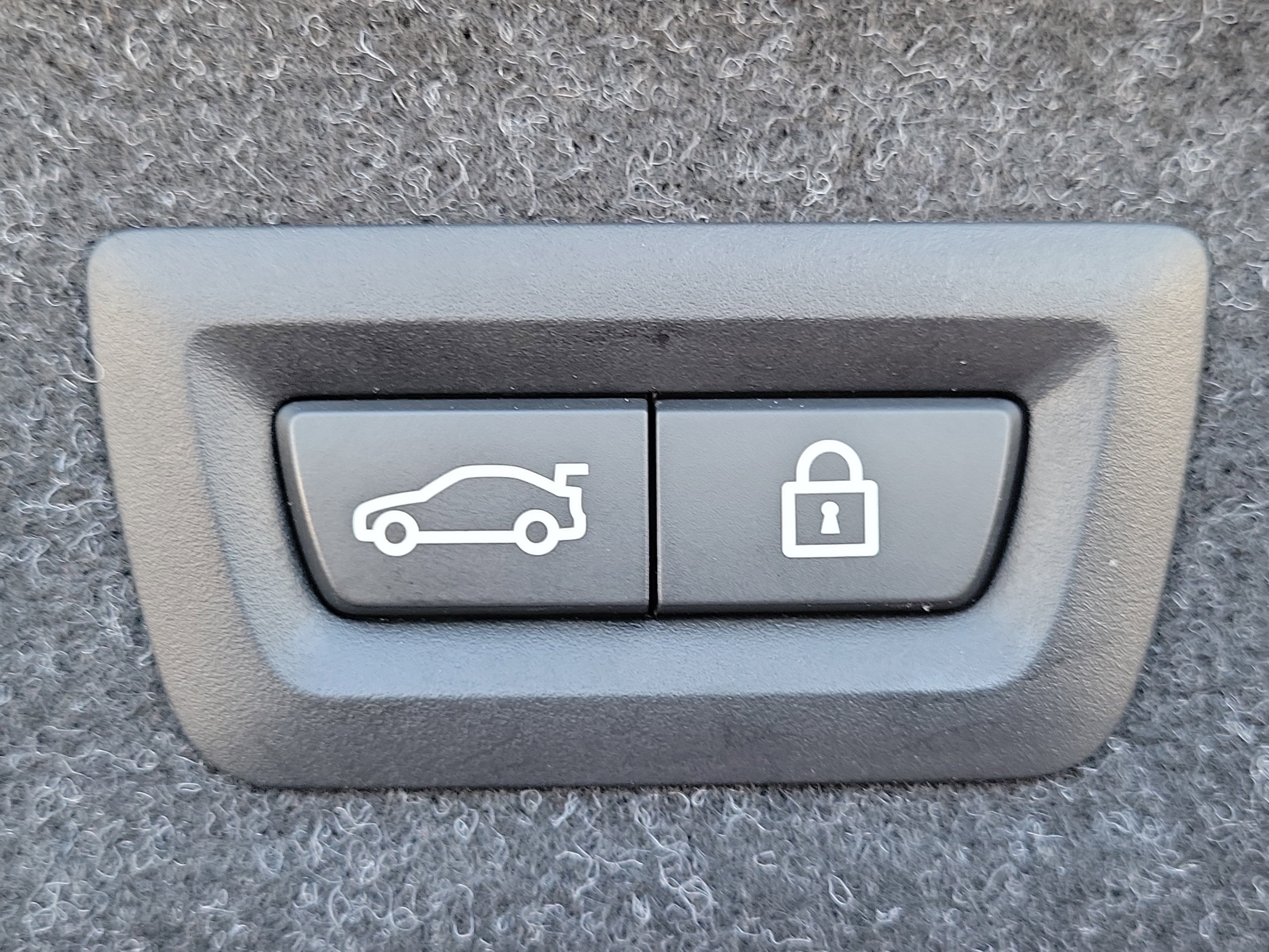 Used 2021 BMW M4 Competition w/ Executive Package image 8