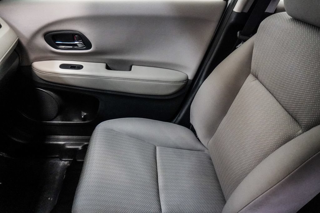 Used 2017 Honda HR-V LX image 23