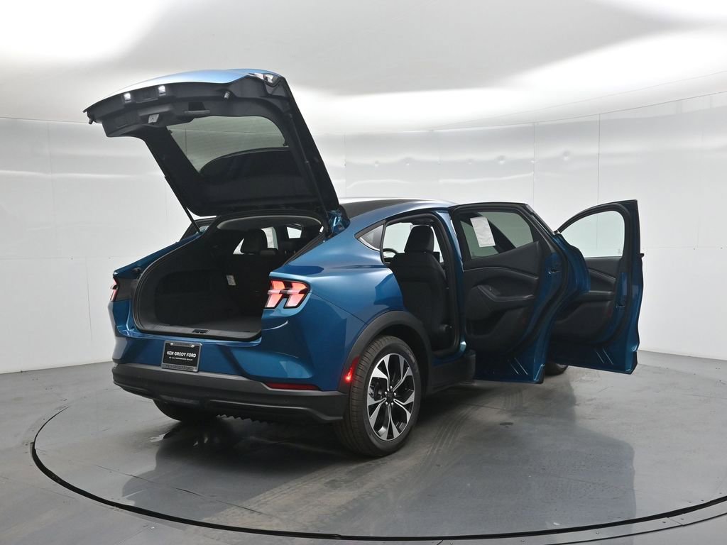 New 2026 Ford Mustang Mach-E Select image 5
