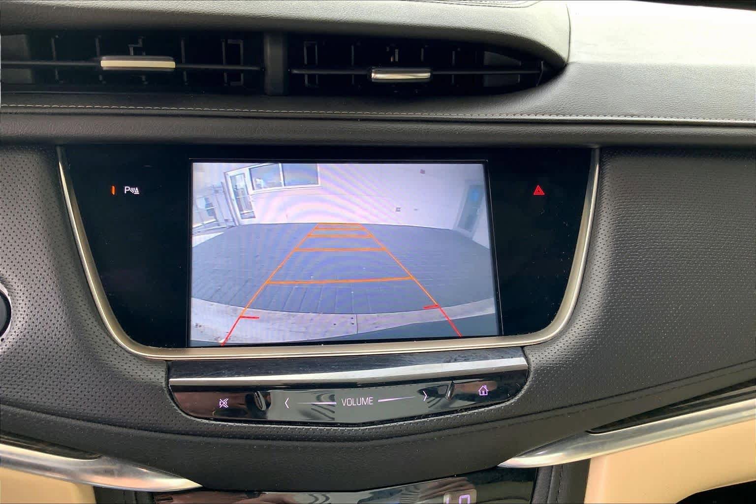 Used 2017 Cadillac XT5 FWD image 29