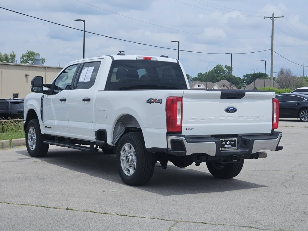 Used 2025 Ford F250 XLT AWD/4WD image 3