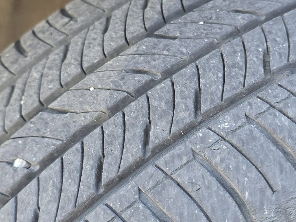 Used 2024 Kia Seltos EX image 12