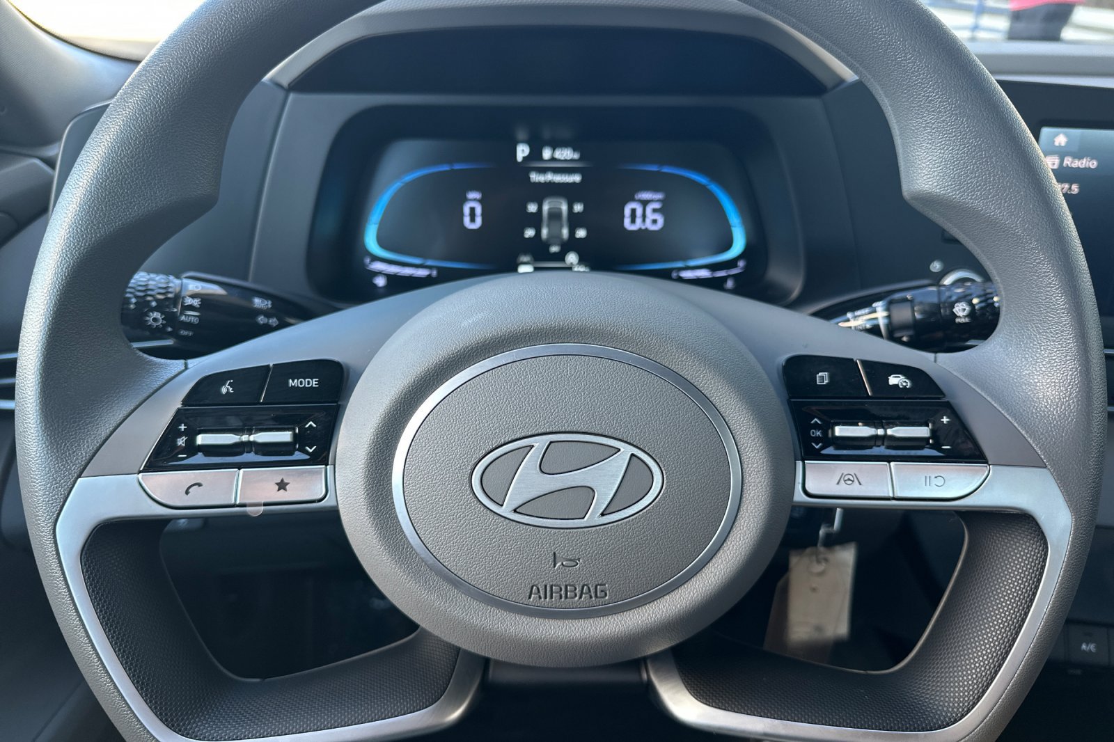 Certified 2026 Hyundai Elantra SE FWD image 24
