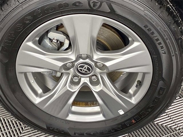Used 2024 Toyota RAV4 XLE image 28