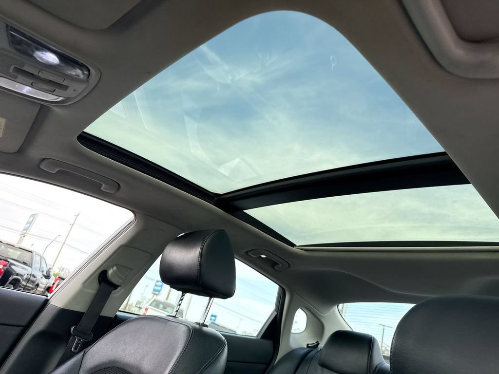 Used 2019 Kia Optima S w/ S Panoramic Sunroof Package FWD image 21