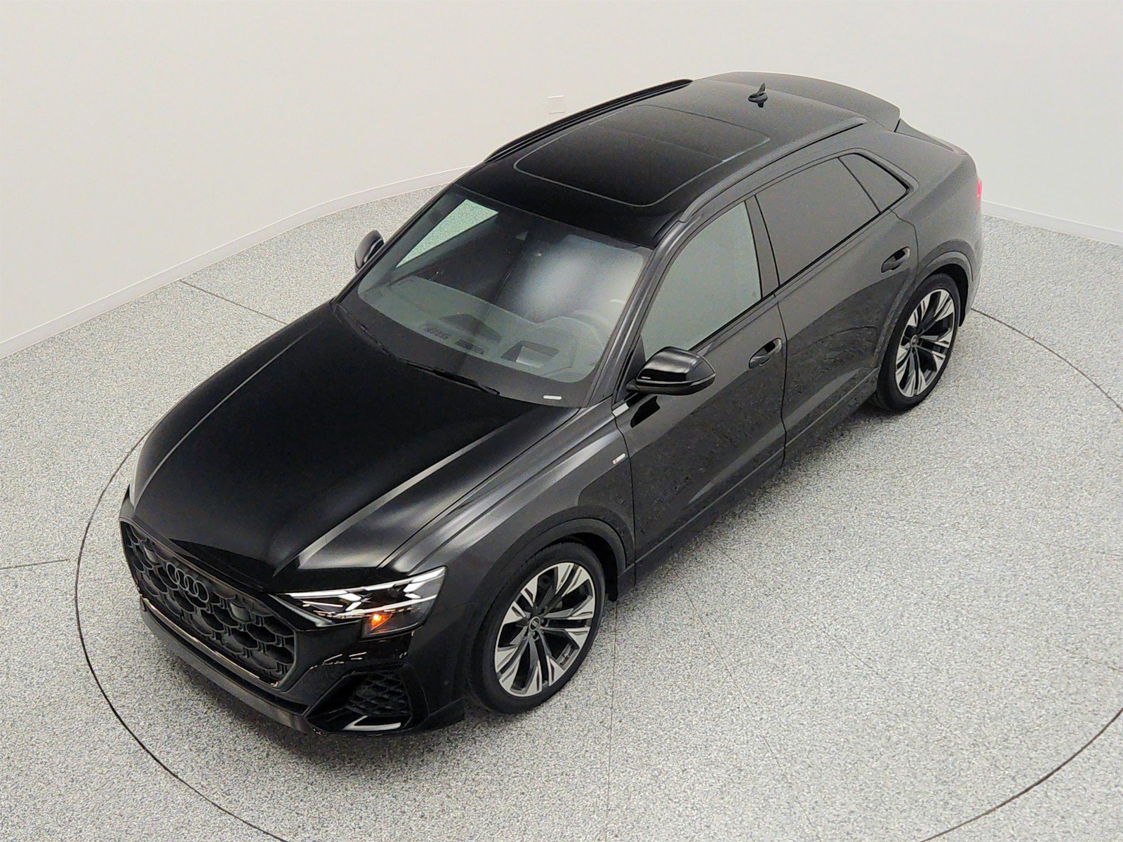 Used 2025 Audi Q8 Prestige w/ Prestige Package AWD/4WD image 23