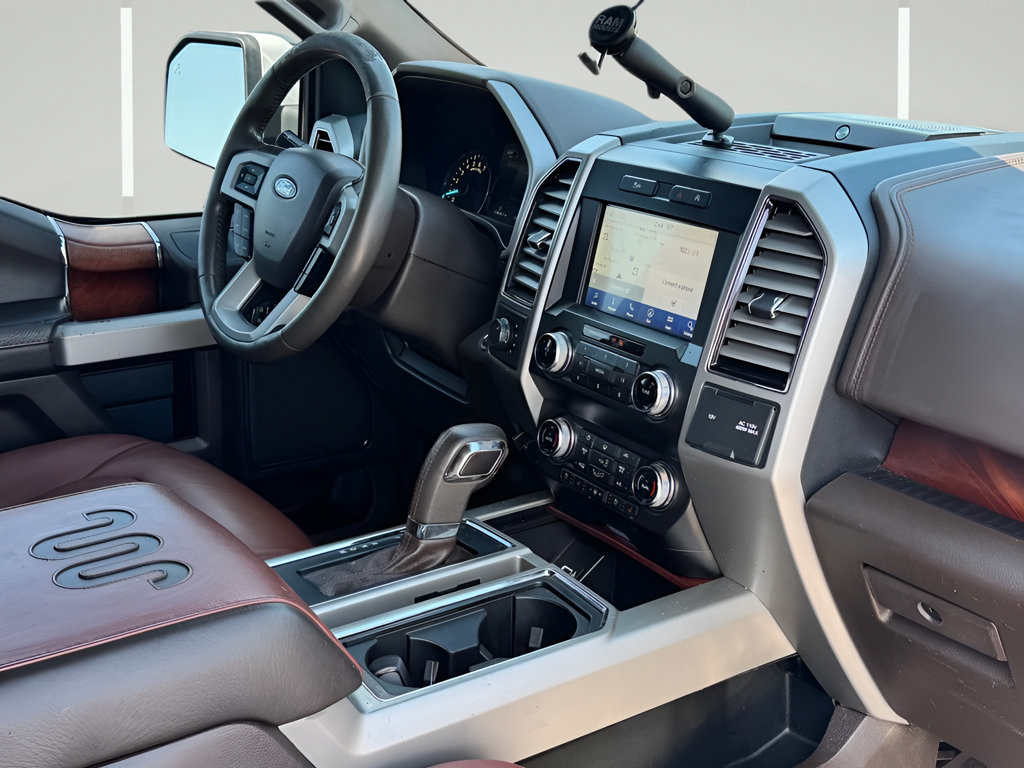 Used 2019 Ford F150 King Ranch w/ Equipment Group 601A Luxury AWD/4WD image 11