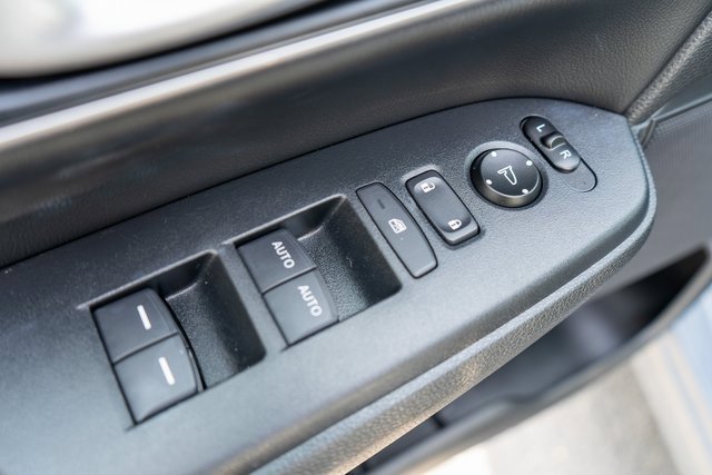 Used 2020 Honda CR-V Touring image 20