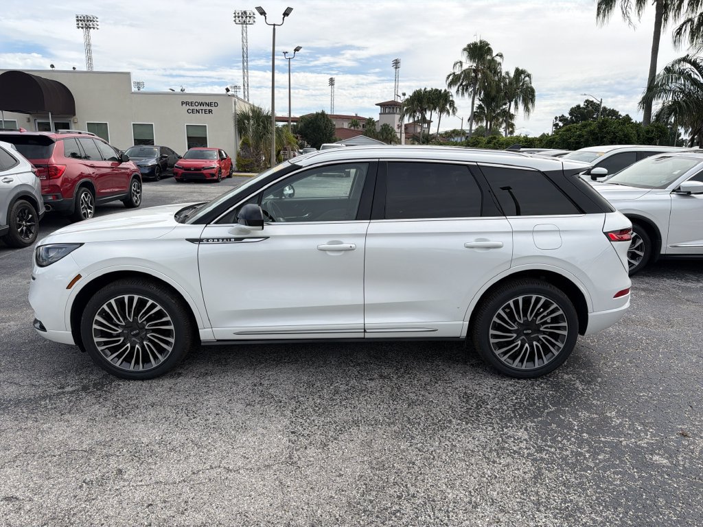 Used 2021 Lincoln Corsair AWD w/ Sport Package image 7