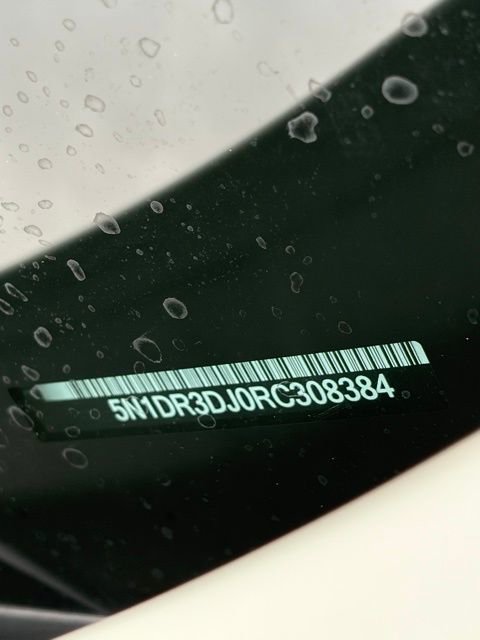 Used 2024 Nissan Pathfinder Platinum w/ Black Appearance Package image 39