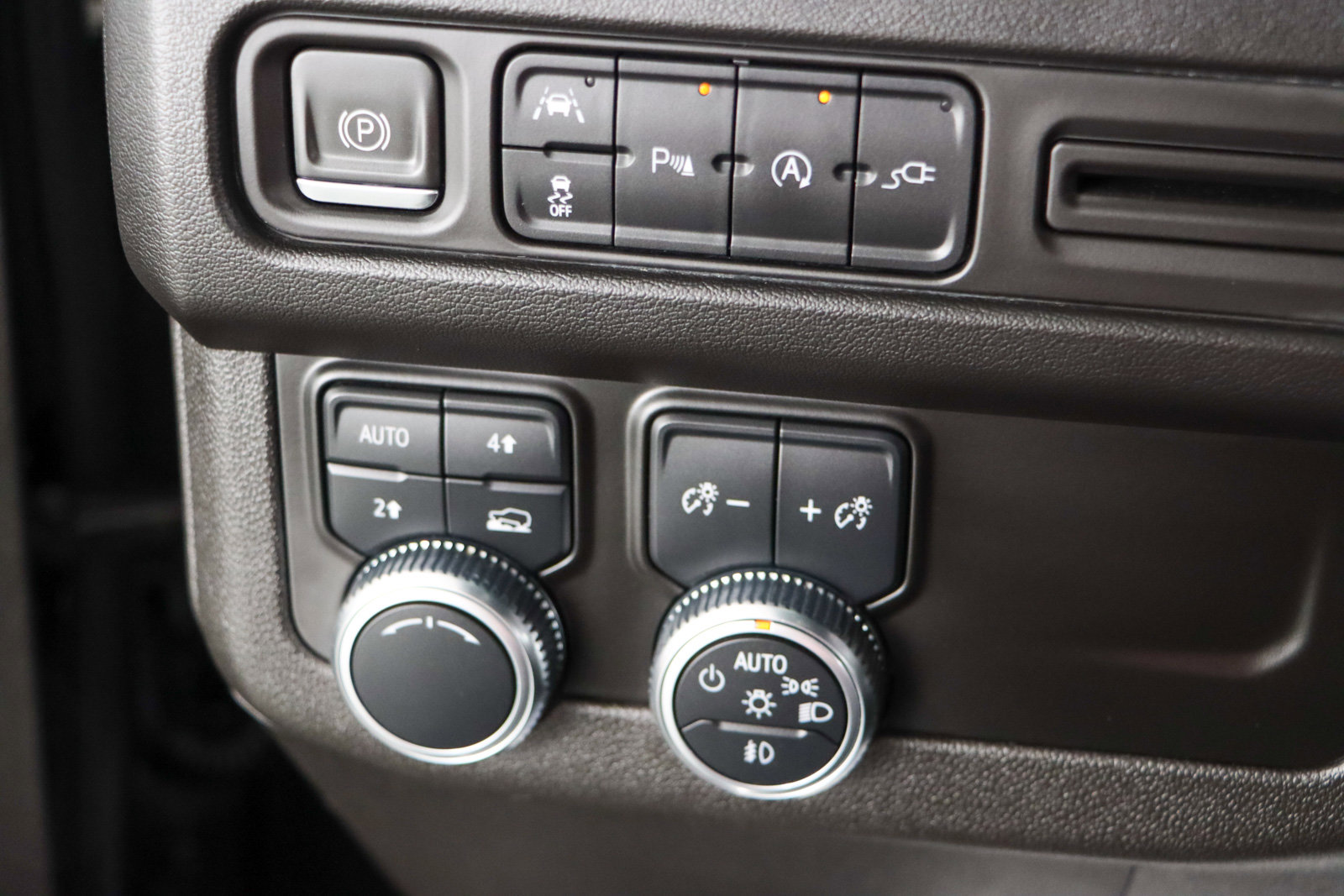 Used 2021 GMC Yukon SLT image 24