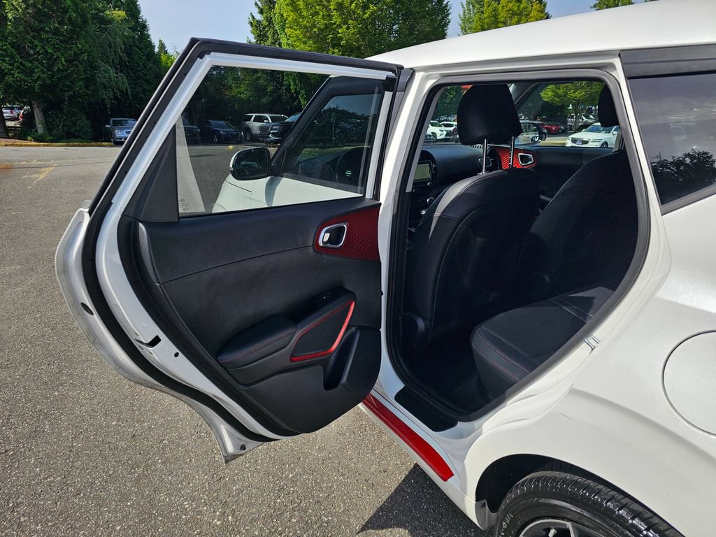 Used 2020 Kia Soul GT-Line Turbo FWD image 21