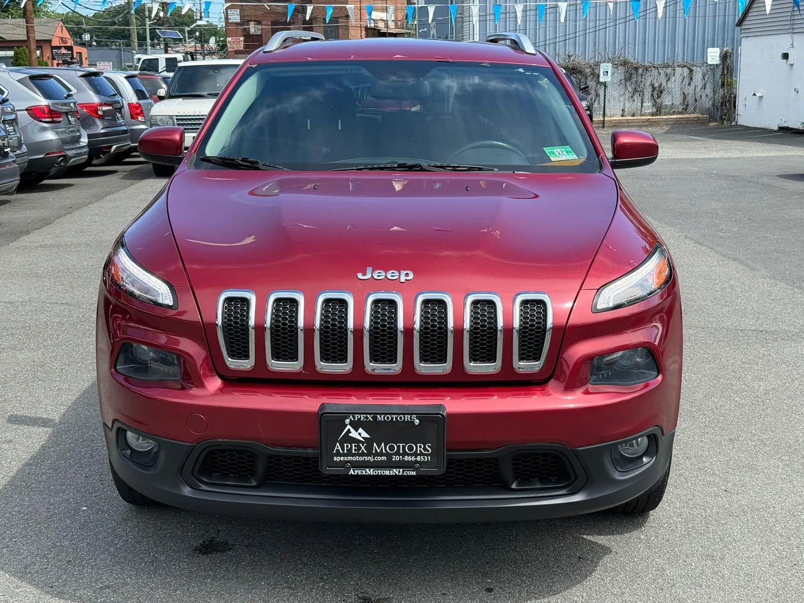 Used 2015 Jeep Cherokee Latitude w/ Cold Weather Group AWD/4WD image 2