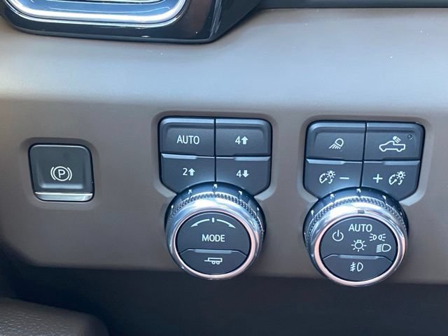 Used 2023 GMC Sierra 1500 Denali w/ Denali Reserve Package AWD/4WD image 14