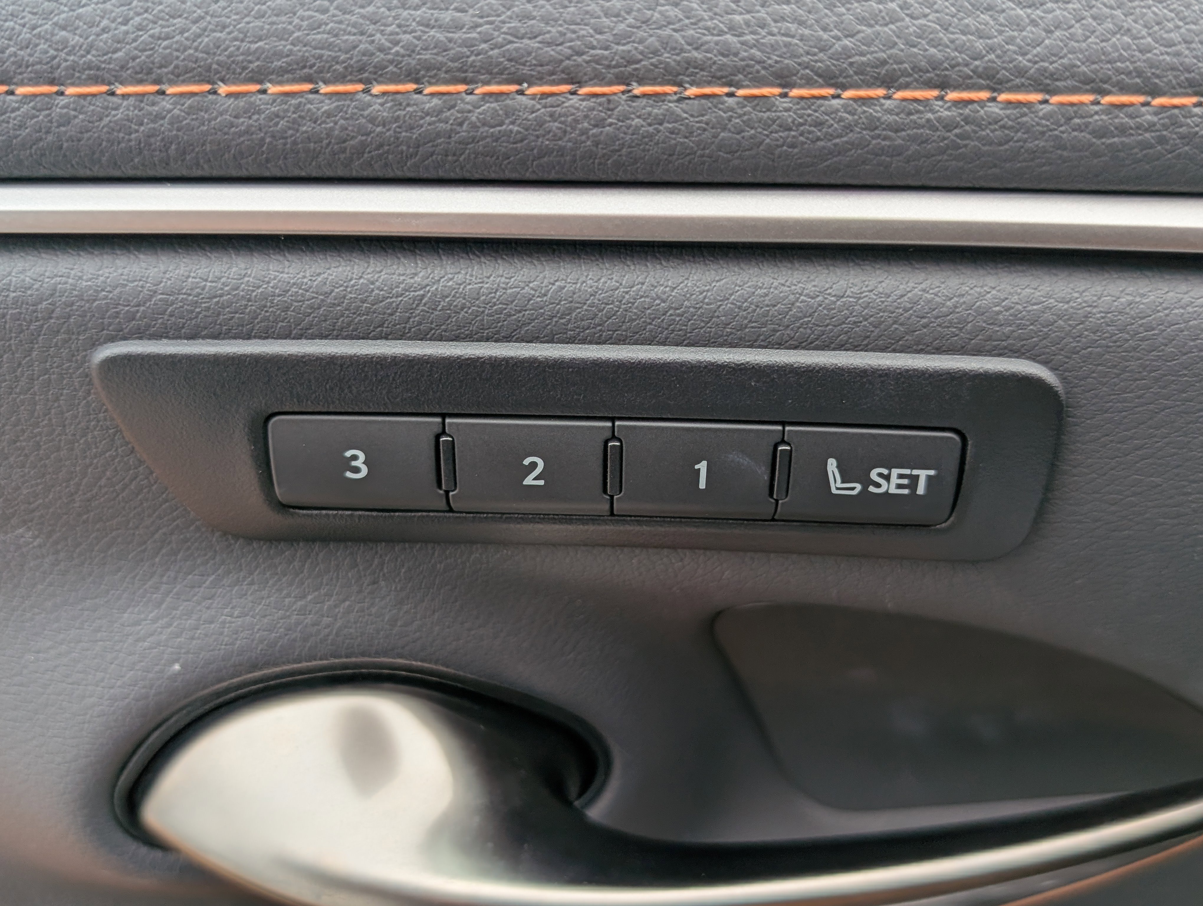 Certified 2024 Lexus ES 350 w/ Premium Package image 20