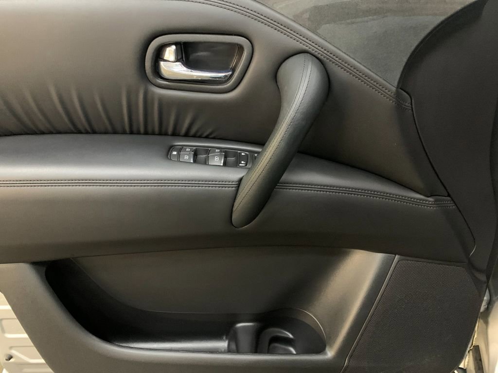 Used 2021 Nissan Armada SV w/ SV Appearance Package image 12